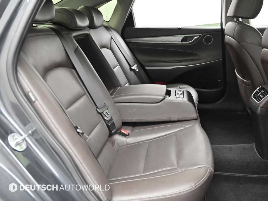 HYUNDAI Grandeur - Vista 12