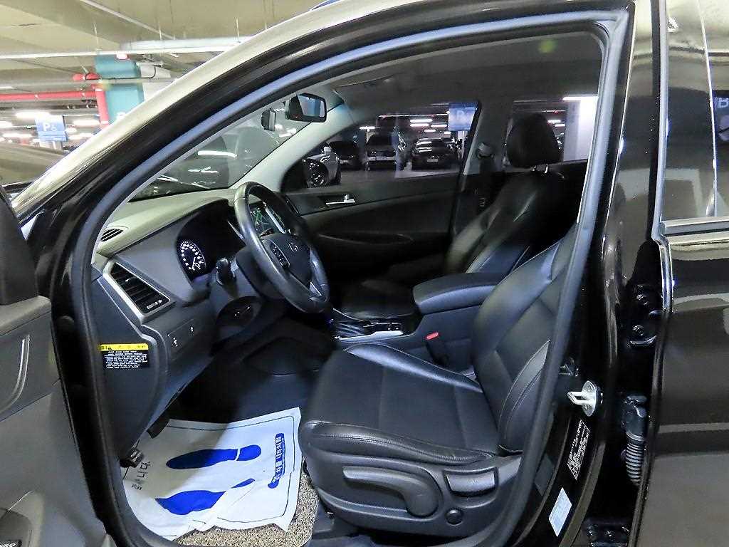 HYUNDAI Tucson - Vista 6
