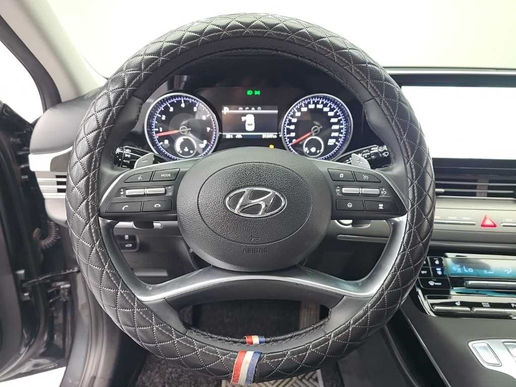 HYUNDAI Grandeur - Vista 9