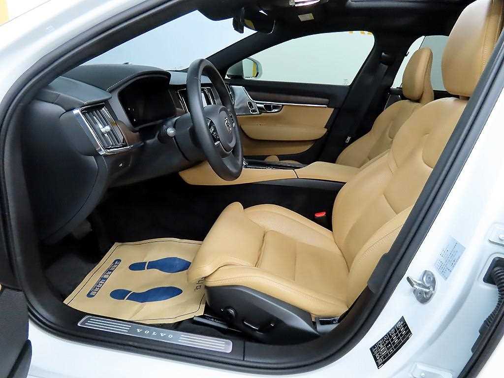 Volvo S90 - Vista 5
