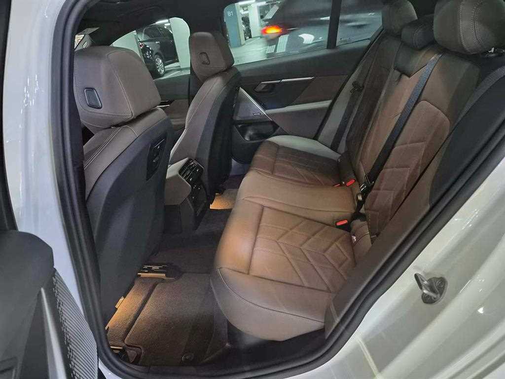 BMW 5 Series - Vista 7