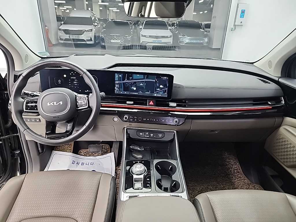 KIA Carnival - Vista 7