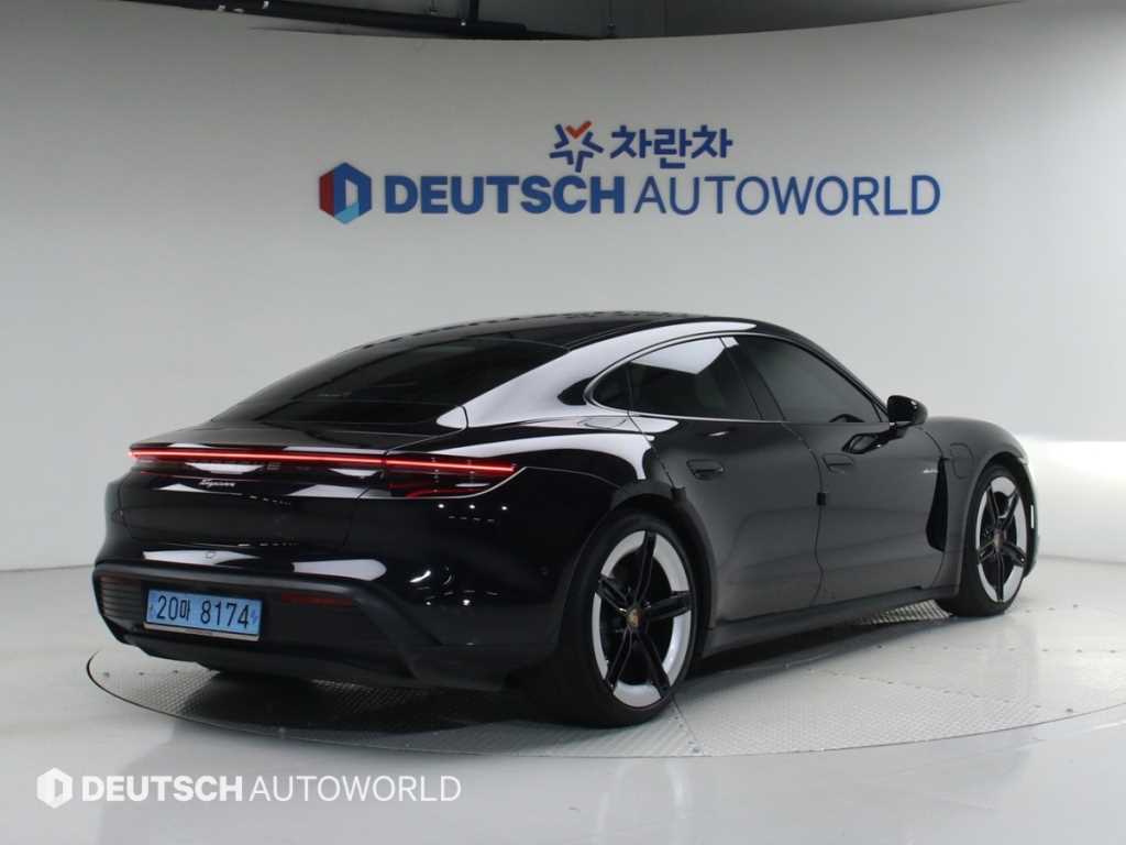Porsche Taycan - Vista 2