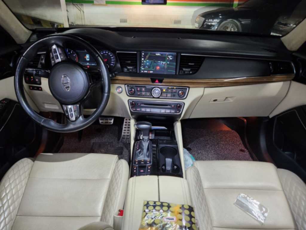 KIA K7 - Vista 6