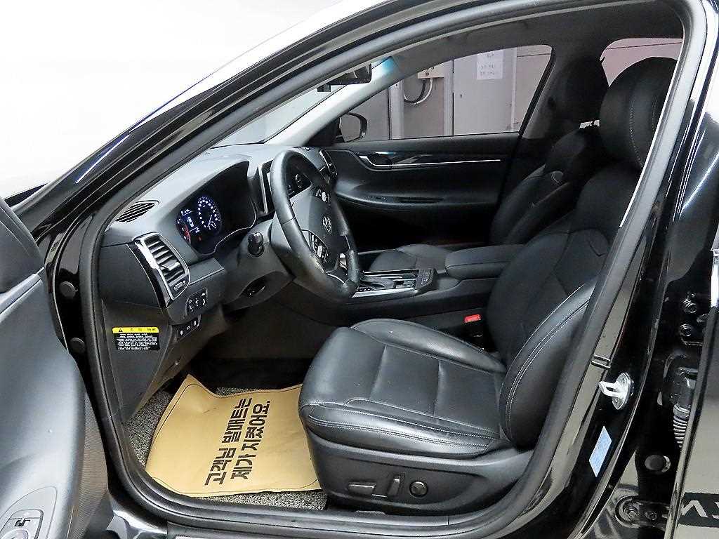 HYUNDAI Grandeur - Vista 5