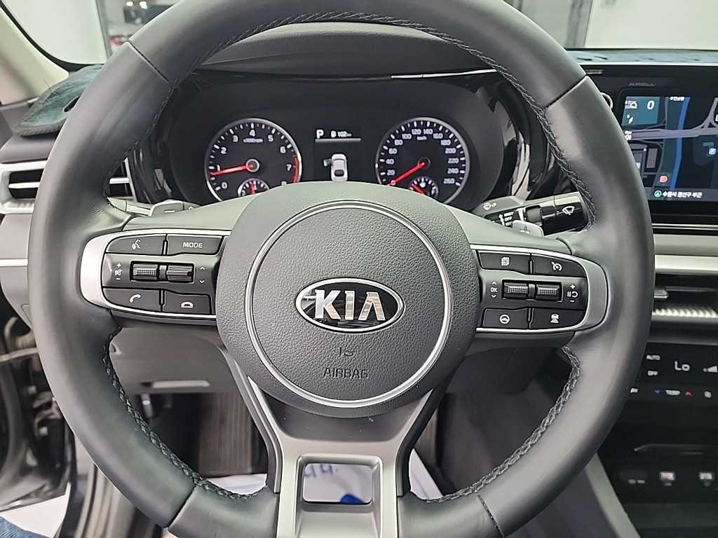KIA K5 - Vista 9