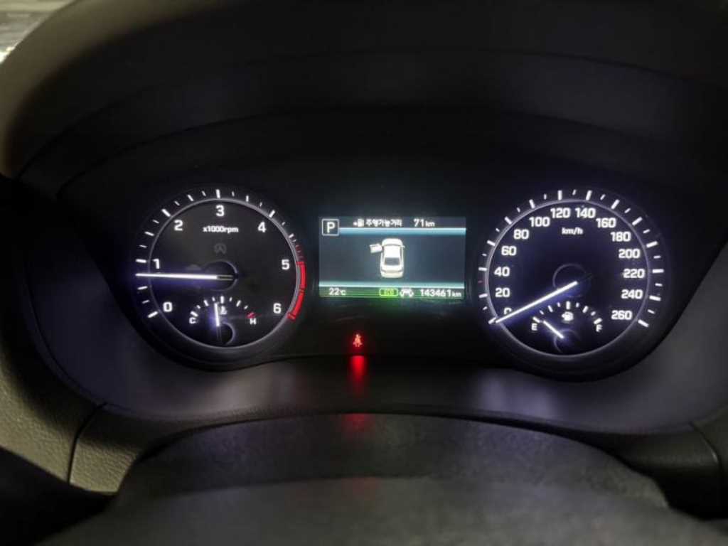 Genesis G80 - Vista 9