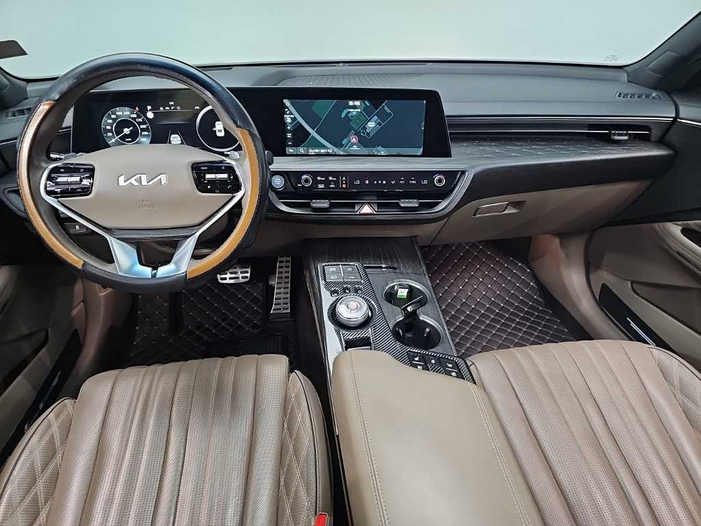 KIA K8 - Vista 7