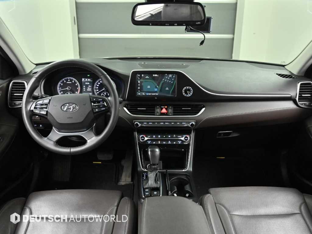 HYUNDAI Grandeur - Vista 7