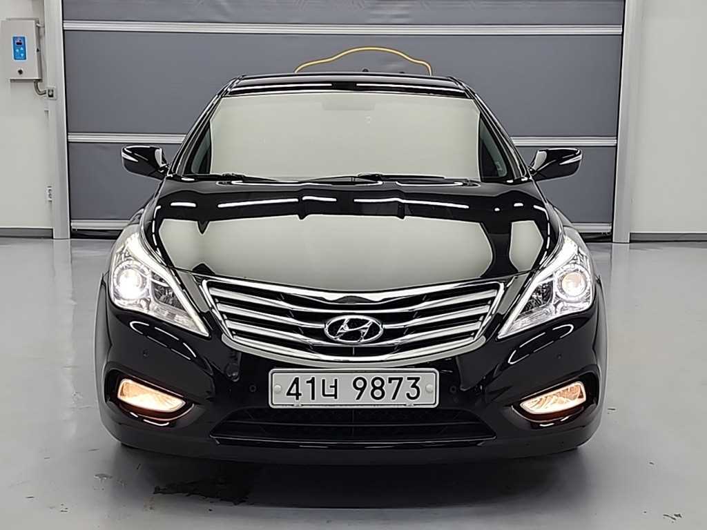 HYUNDAI Grandeur - Vista 2