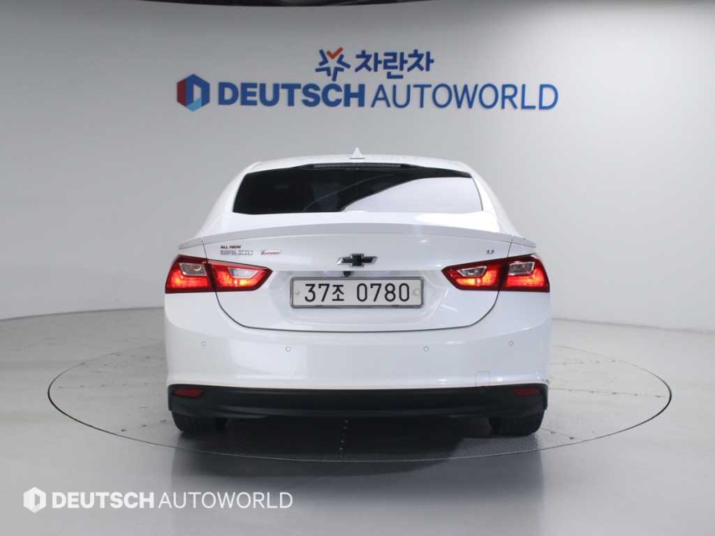 Chevrolet Malibu - Vista 4