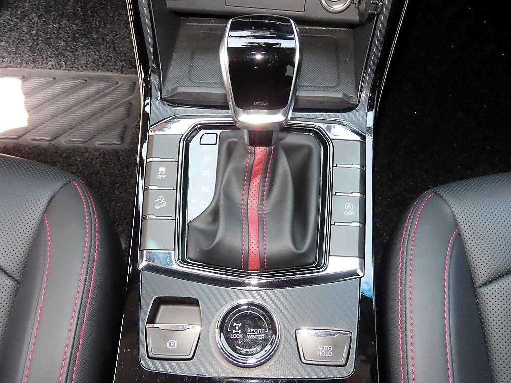 Ssangyong Korando - Vista 10