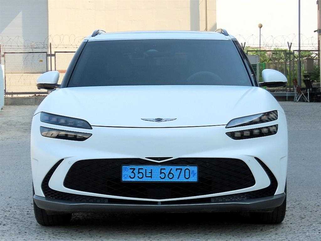 Genesis GV60 2022 Blanco - Importación desde Corea - HF Imports Iquique - Foto 1
