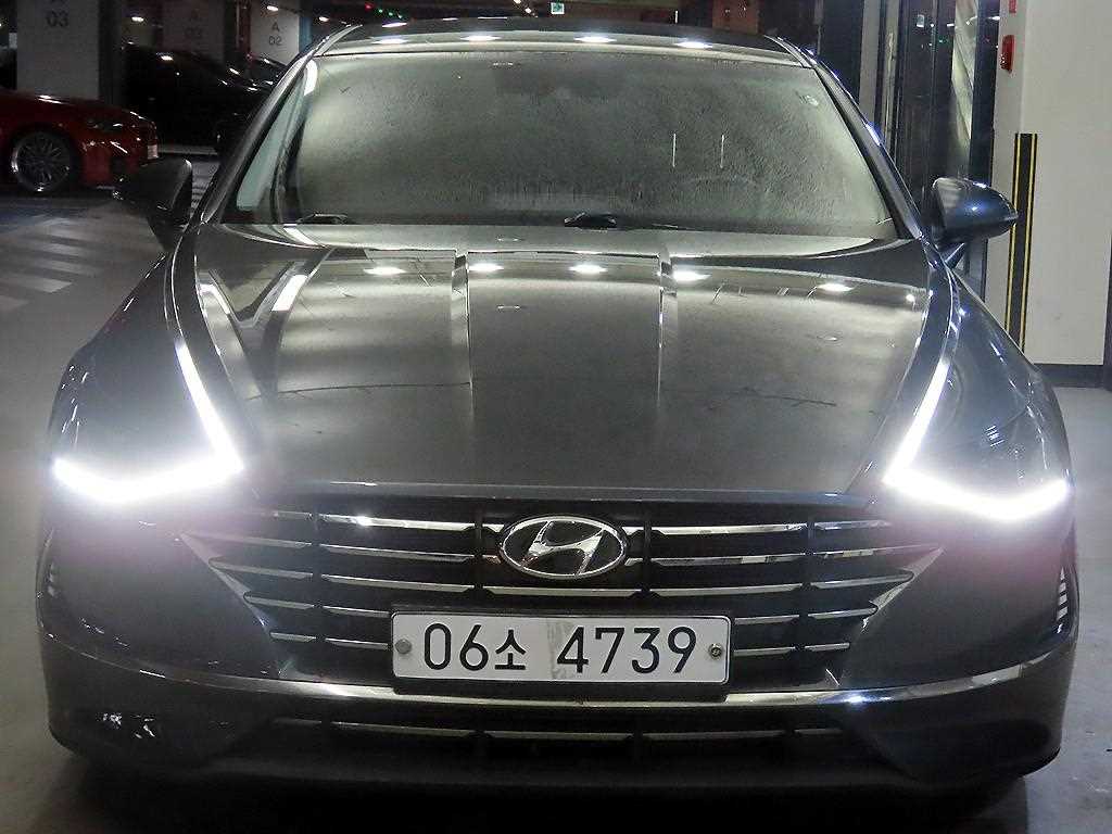 HYUNDAI Sonata - Vista 2