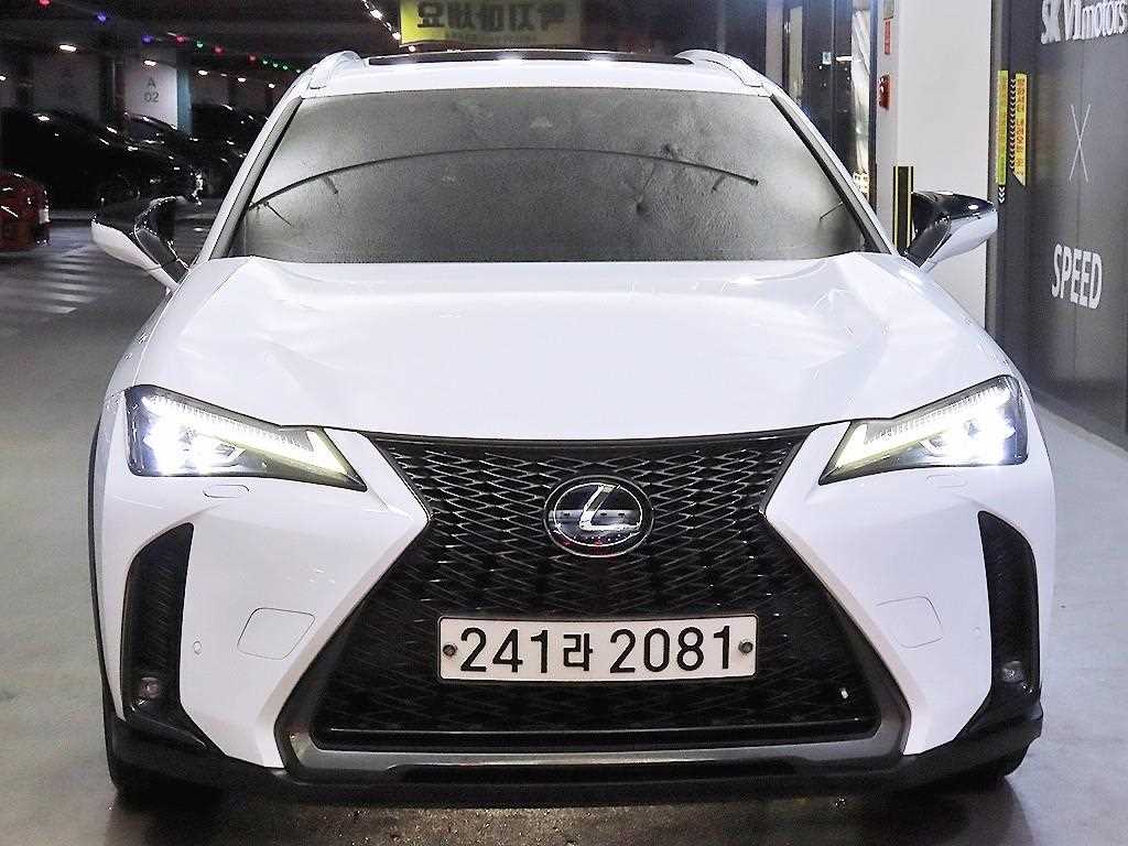 Lexus UX - Vista 2
