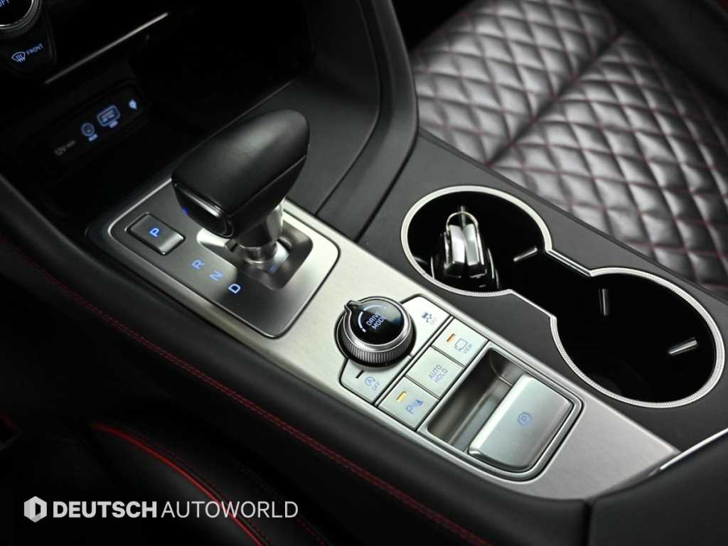 Genesis G70 - Vista 9