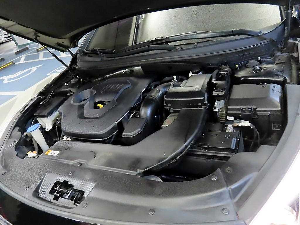 HYUNDAI Sonata 2015 Negro - Importación desde Corea - HF Imports Iquique - Foto 18