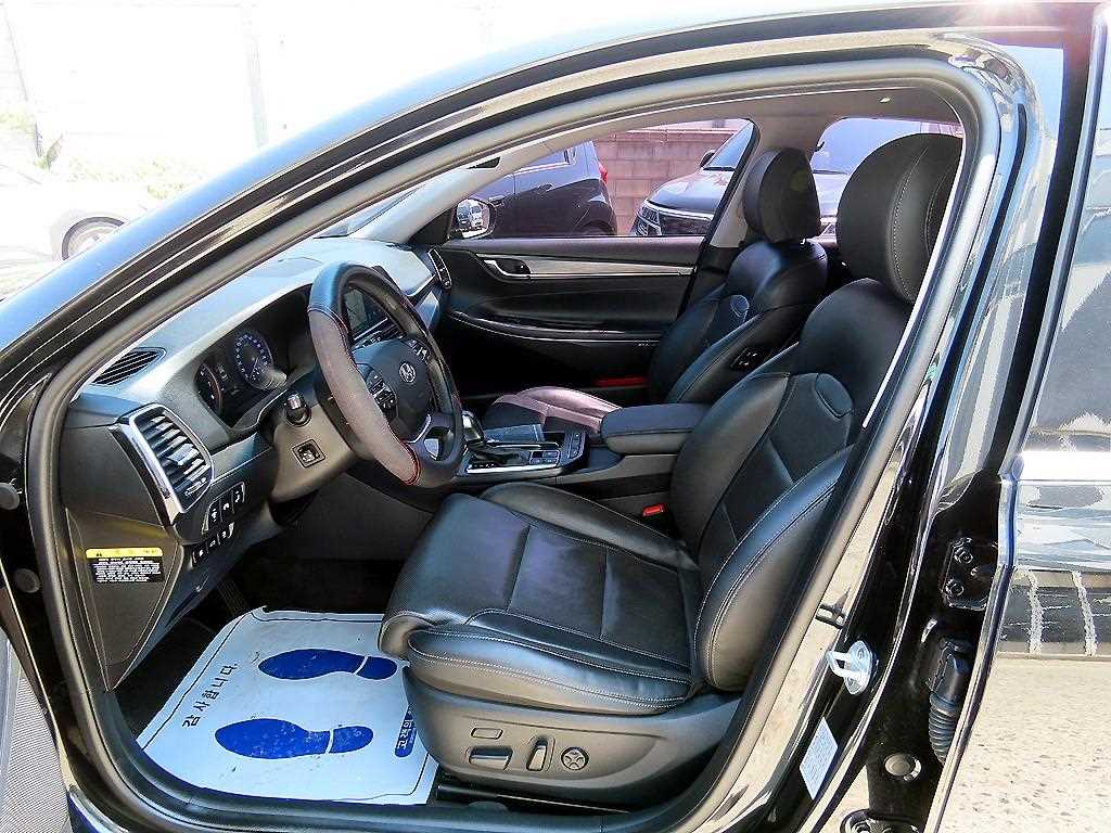 HYUNDAI Grandeur - Vista 5