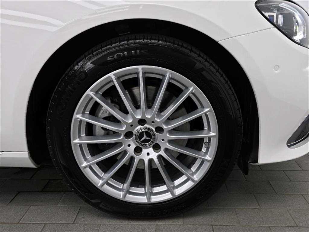 Mercedes Benz E class - Vista 5