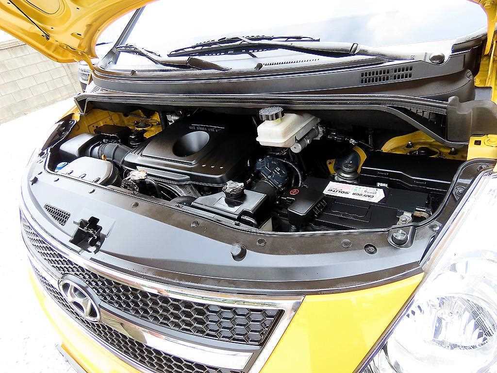 HYUNDAI Starex 2015 Amarillo - Importación desde Corea - HF Imports Iquique - Foto 18