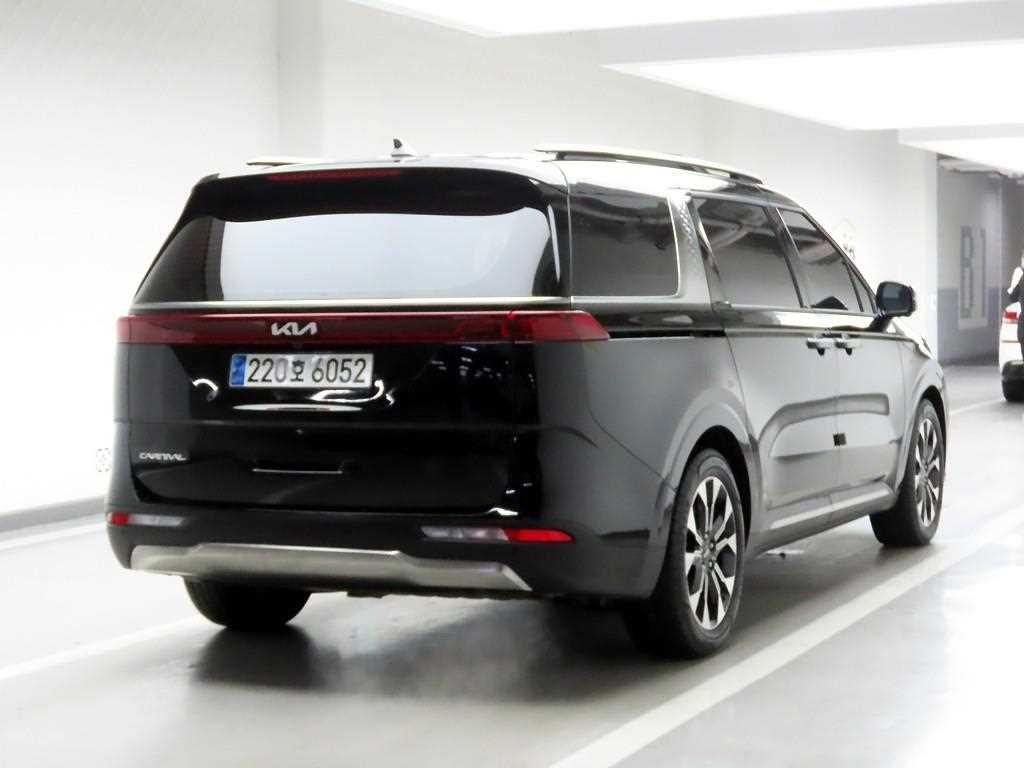 KIA Carnival - Vista 4