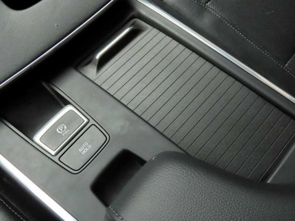 HYUNDAI Grandeur - Vista 11