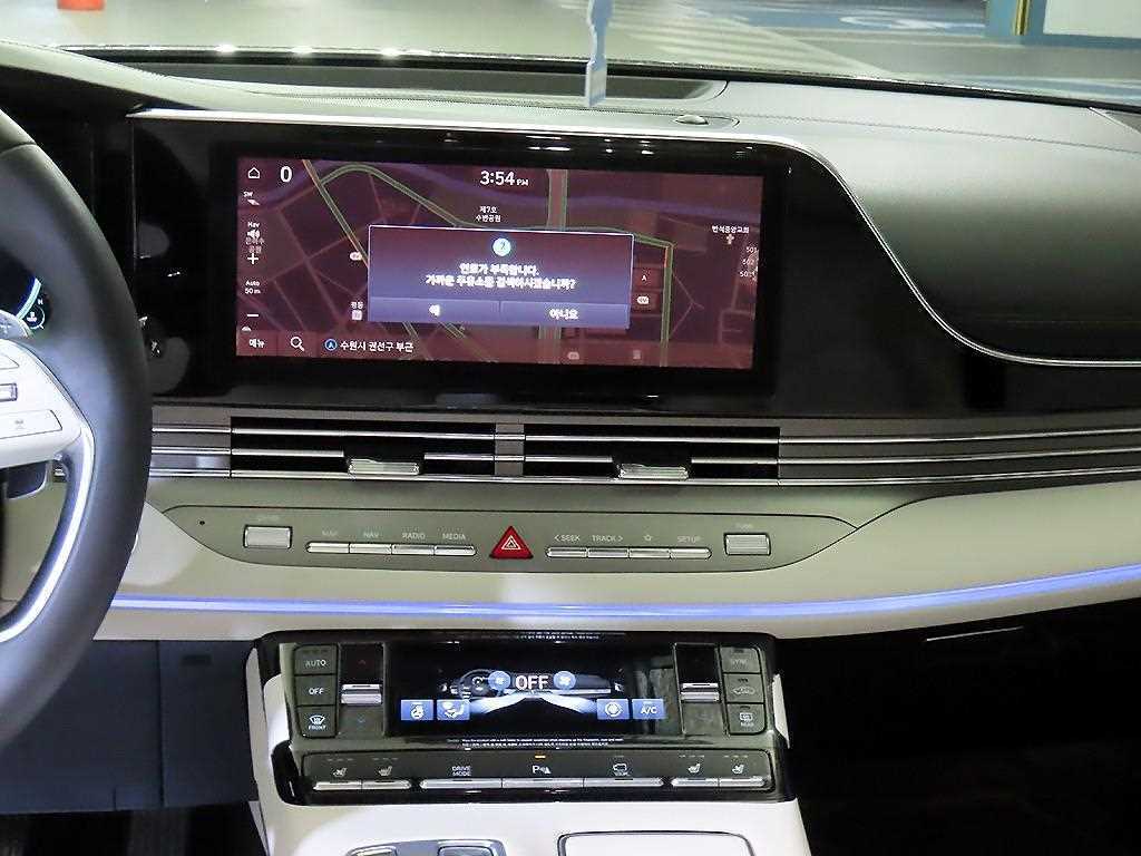 HYUNDAI Grandeur - Vista 11