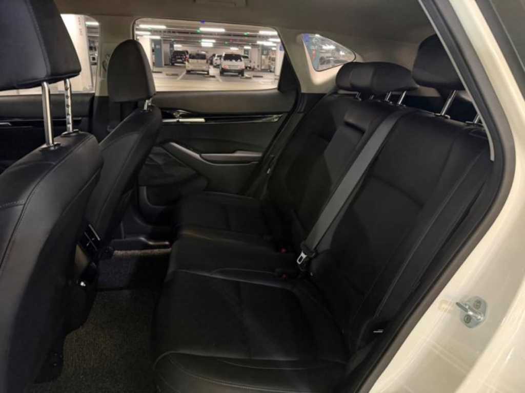 KIA Seltos - Vista 7