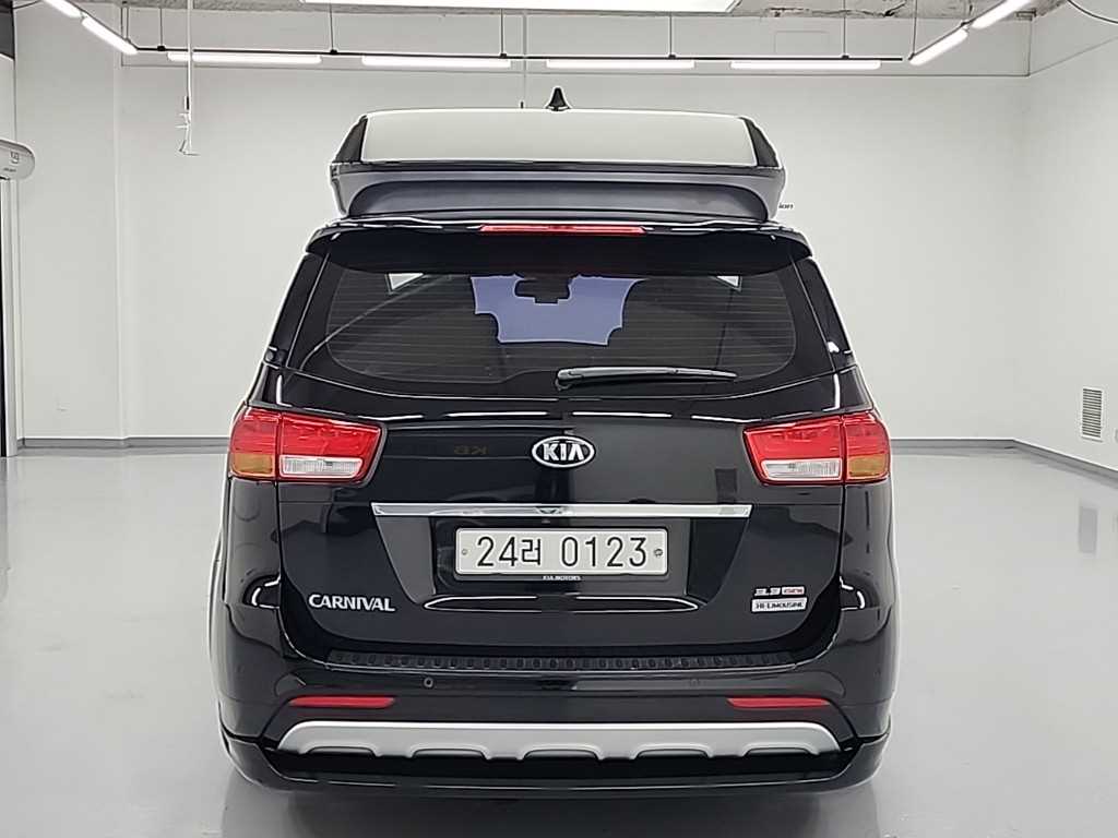 KIA Carnival - Vista 3