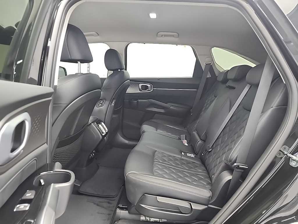 KIA Sorento - Vista 12