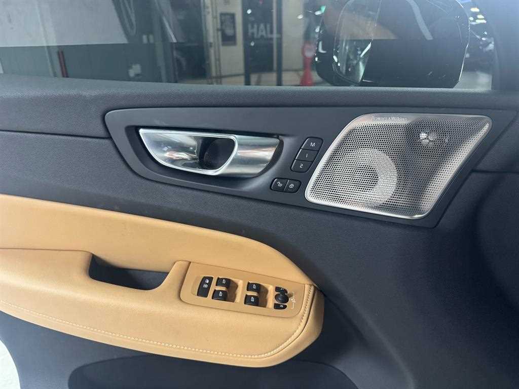 Volvo XC60 - Vista 8