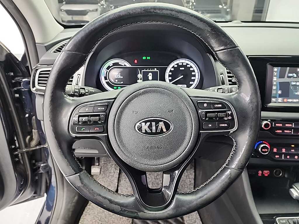KIA Niro - Vista 9
