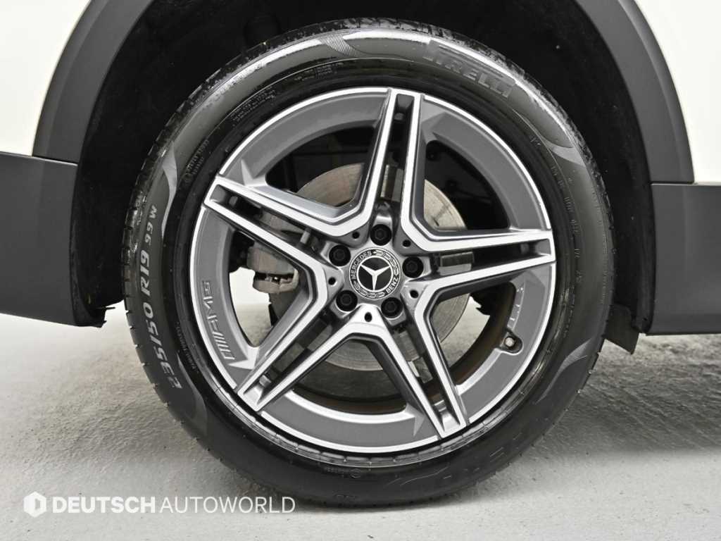 Mercedes Benz GLB Class - Vista 5