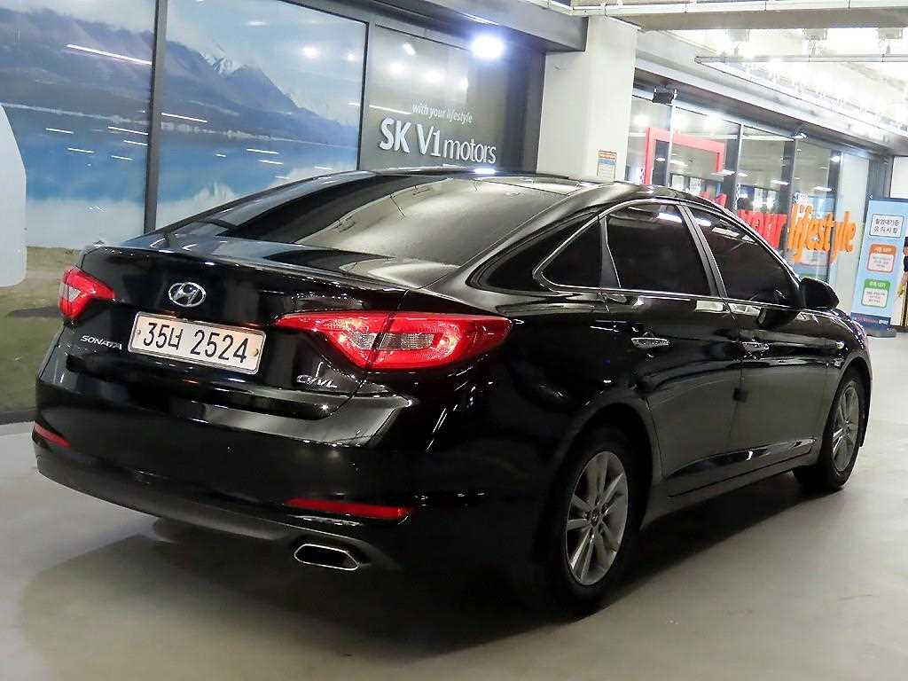 HYUNDAI Sonata - Vista 4