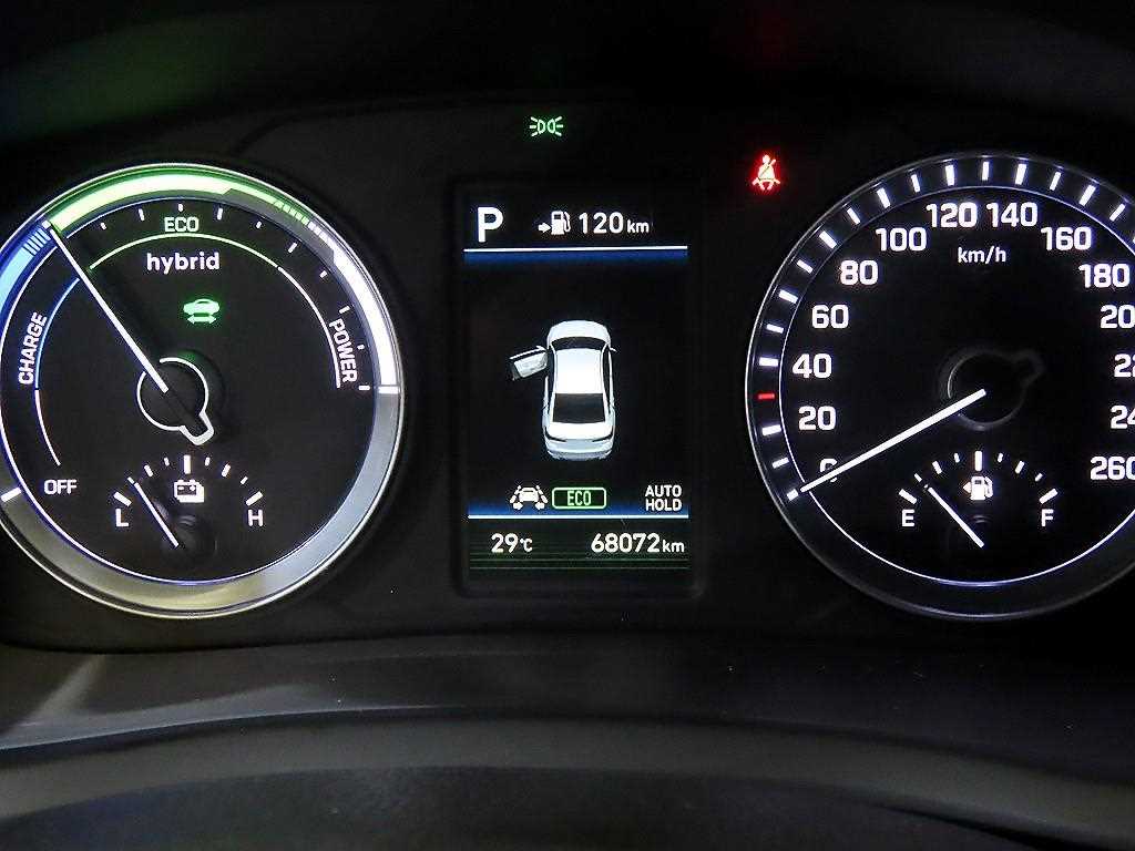 HYUNDAI Sonata - Vista 9