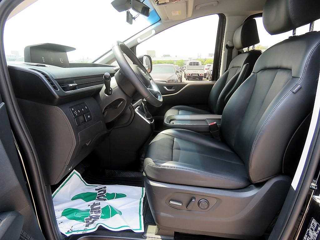 HYUNDAI Staria - Vista 8