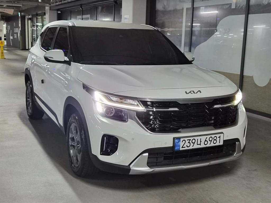 KIA Seltos 2023 Blanco - Importación desde Corea - HF Imports Iquique - Foto 1