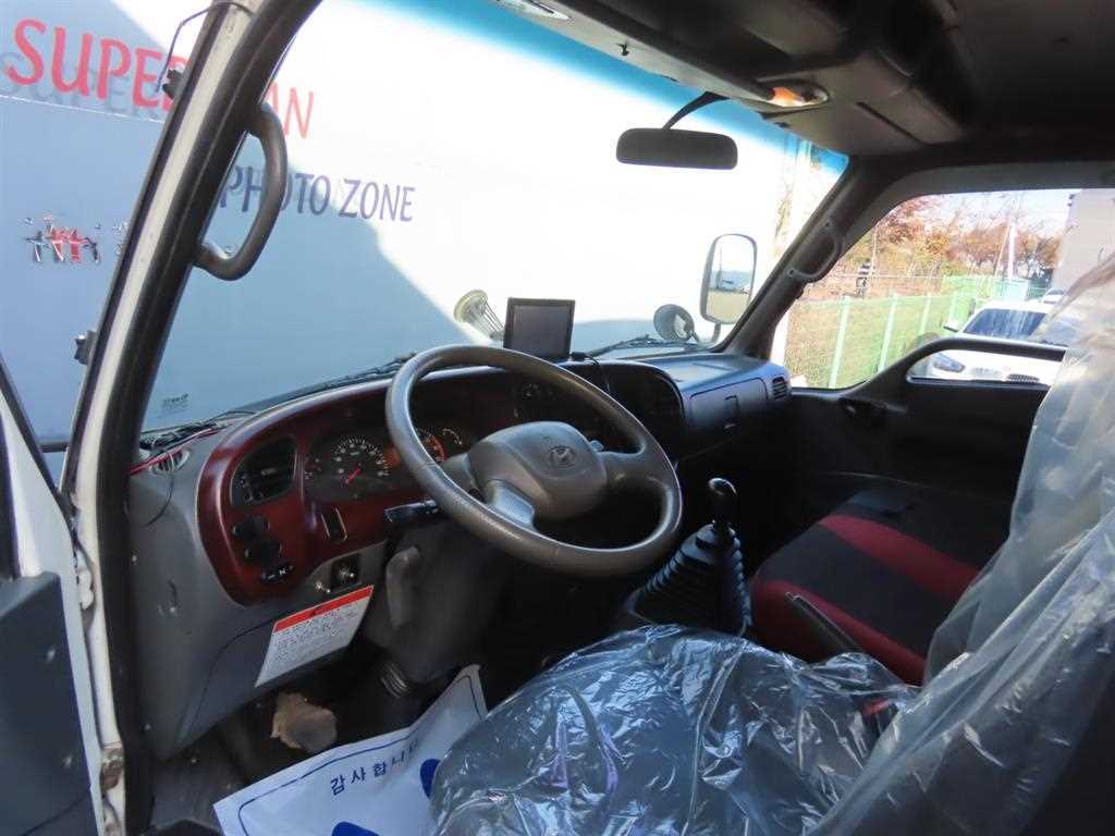 medium and large cargo truck 2009 Blanco - Importación desde Corea - HF Imports Iquique - Foto 14