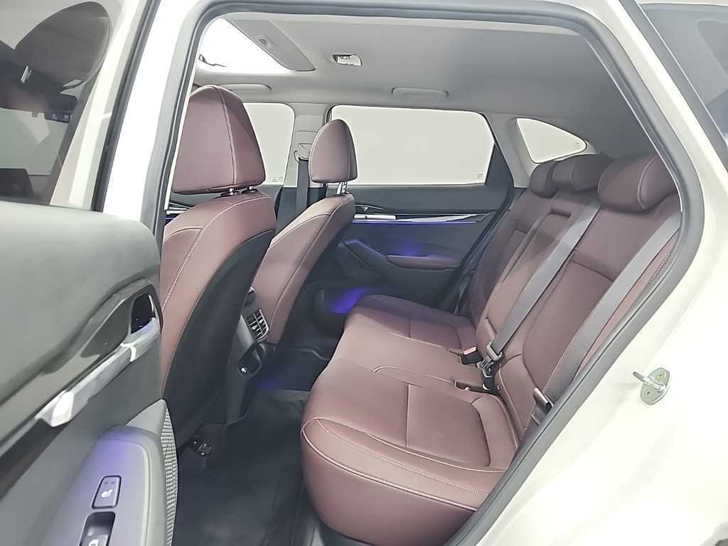KIA Seltos - Vista 12