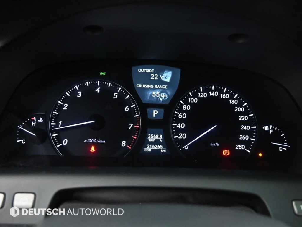 Lexus LS - Vista 8