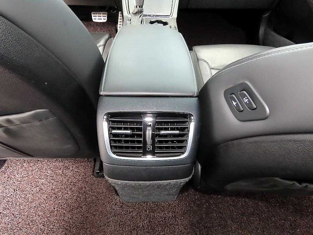 HYUNDAI Grandeur 2018 Azul - Importación desde Corea - HF Imports Iquique - Foto 15