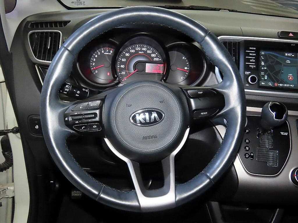 KIA Ray - Vista 8