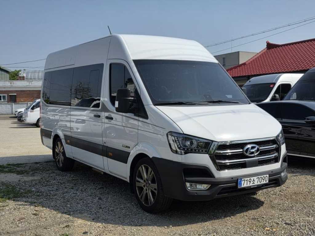 HYUNDAI Solati - Vista 2