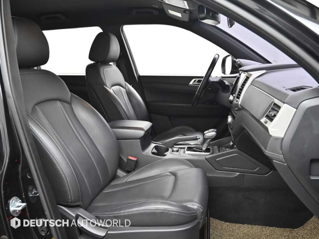 Ssangyong Rexton - Vista 10