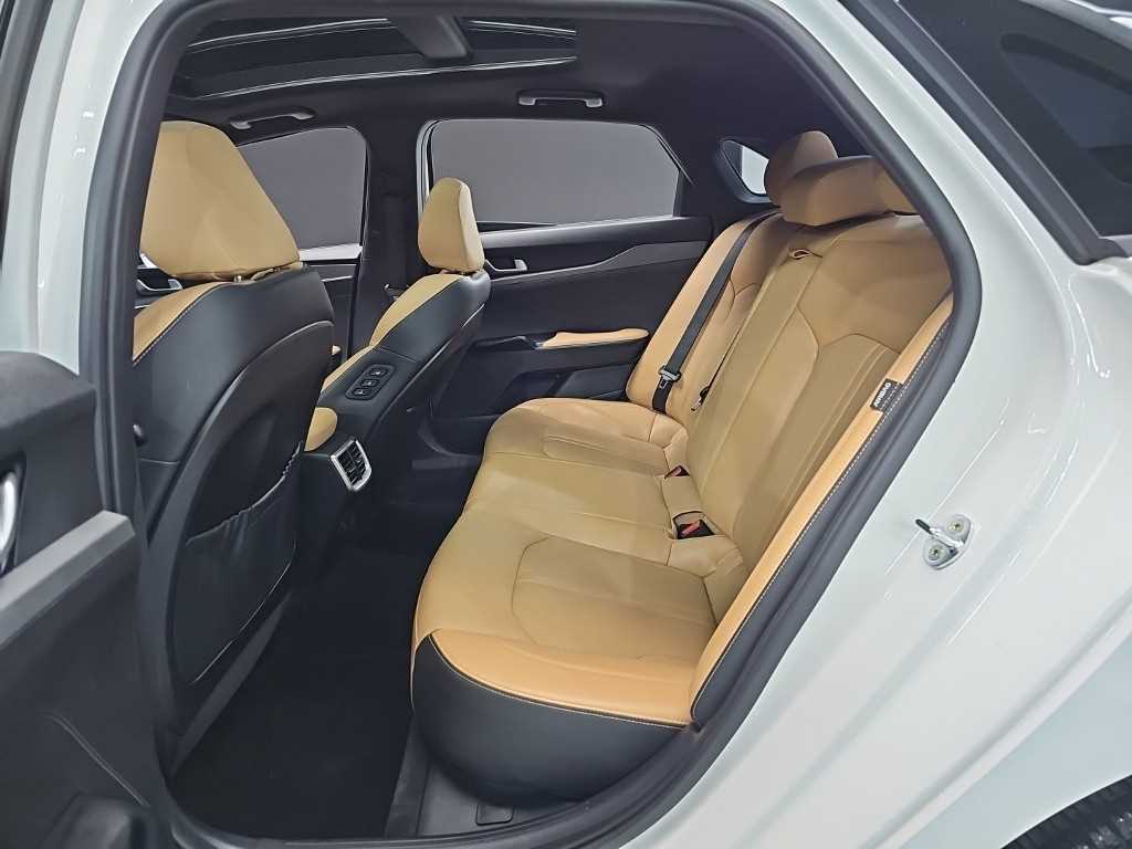 KIA K5 - Vista 12