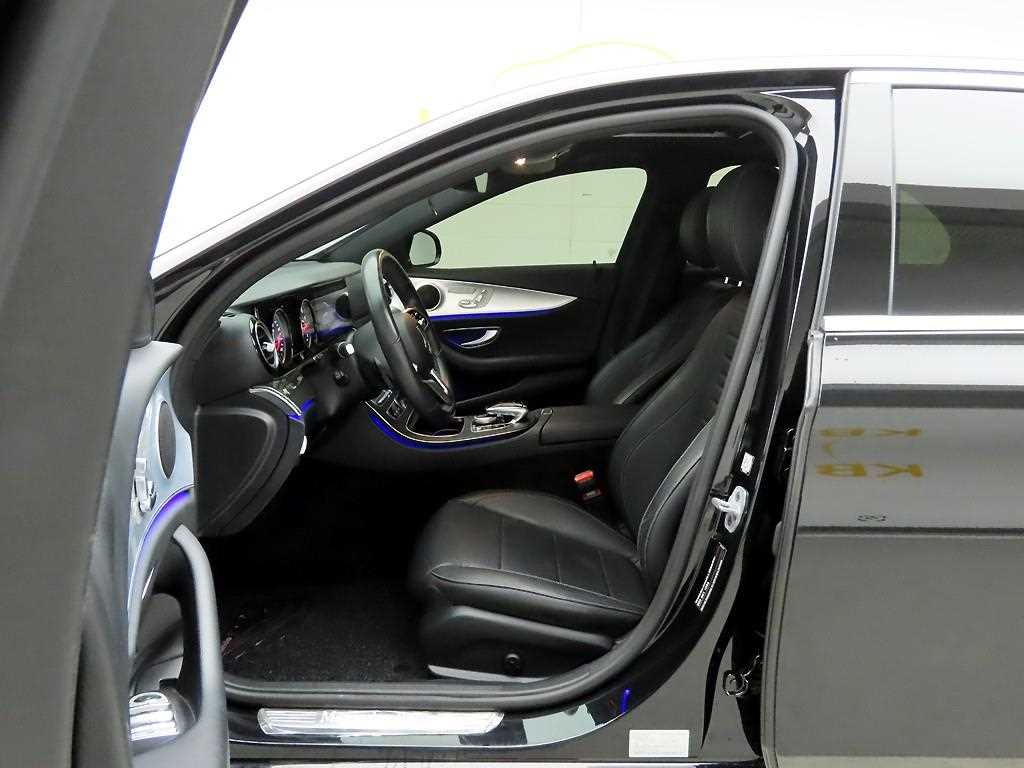 Mercedes Benz E class - Vista 11