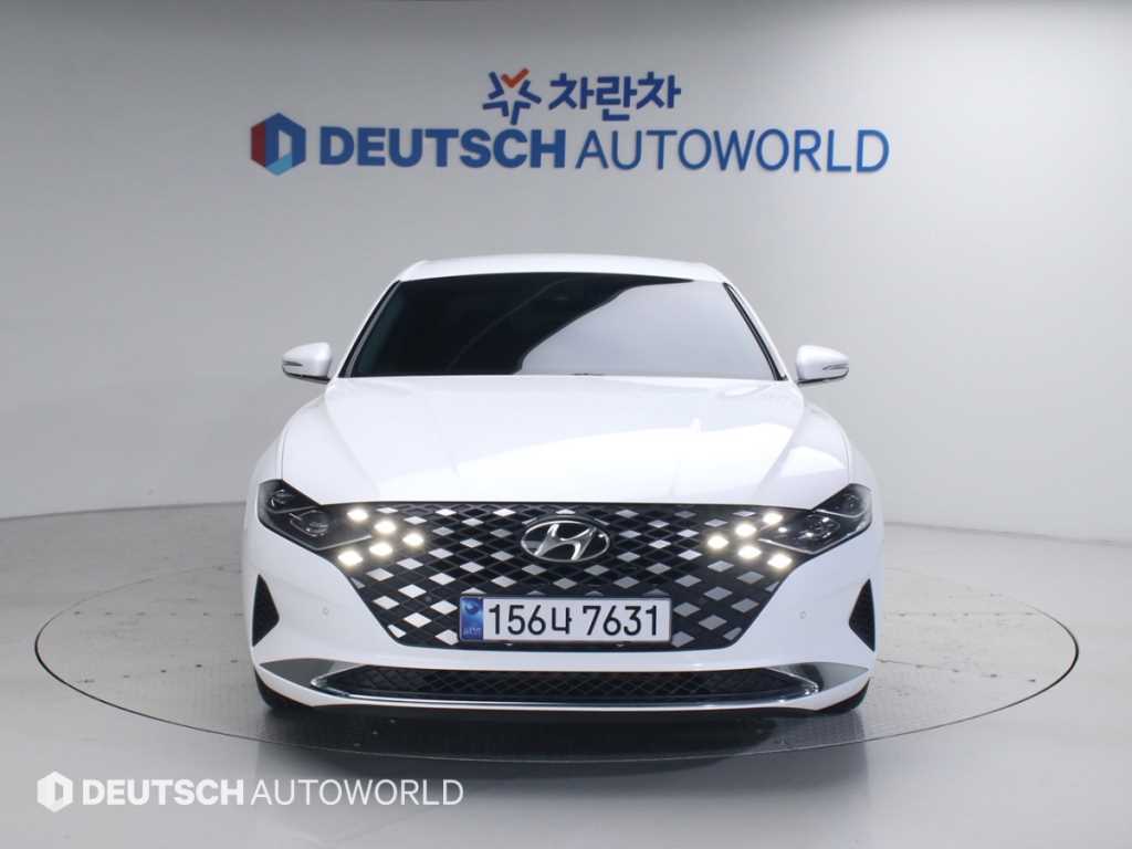 HYUNDAI Grandeur - Vista 3