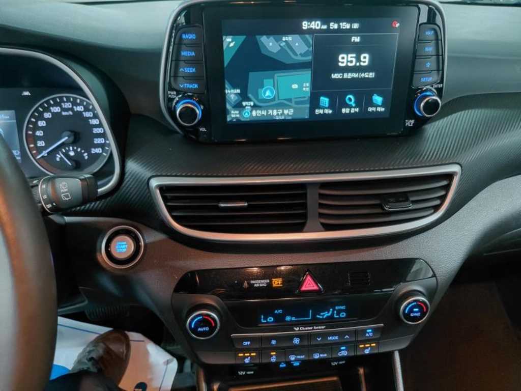 HYUNDAI Tucson - Vista 10