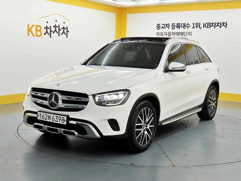 Mercedes Benz GLC Class 2020 Blanco - Importación desde Corea - HF Imports Iquique - Foto 1