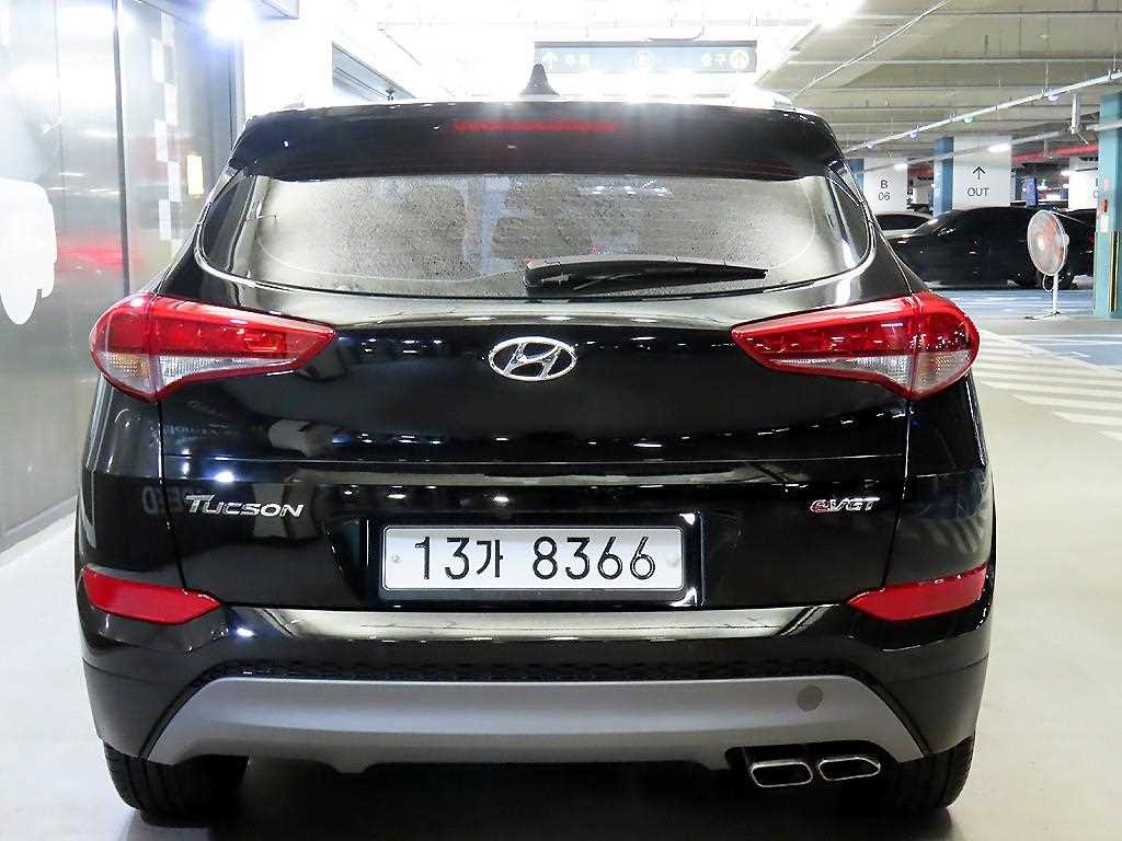HYUNDAI Tucson - Vista 5